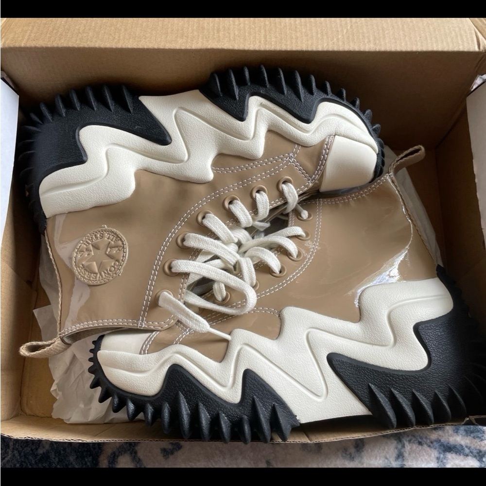 CONVERSE RUN STAR MOTION HI NOMAD KHAKI/BLACK/WHITE